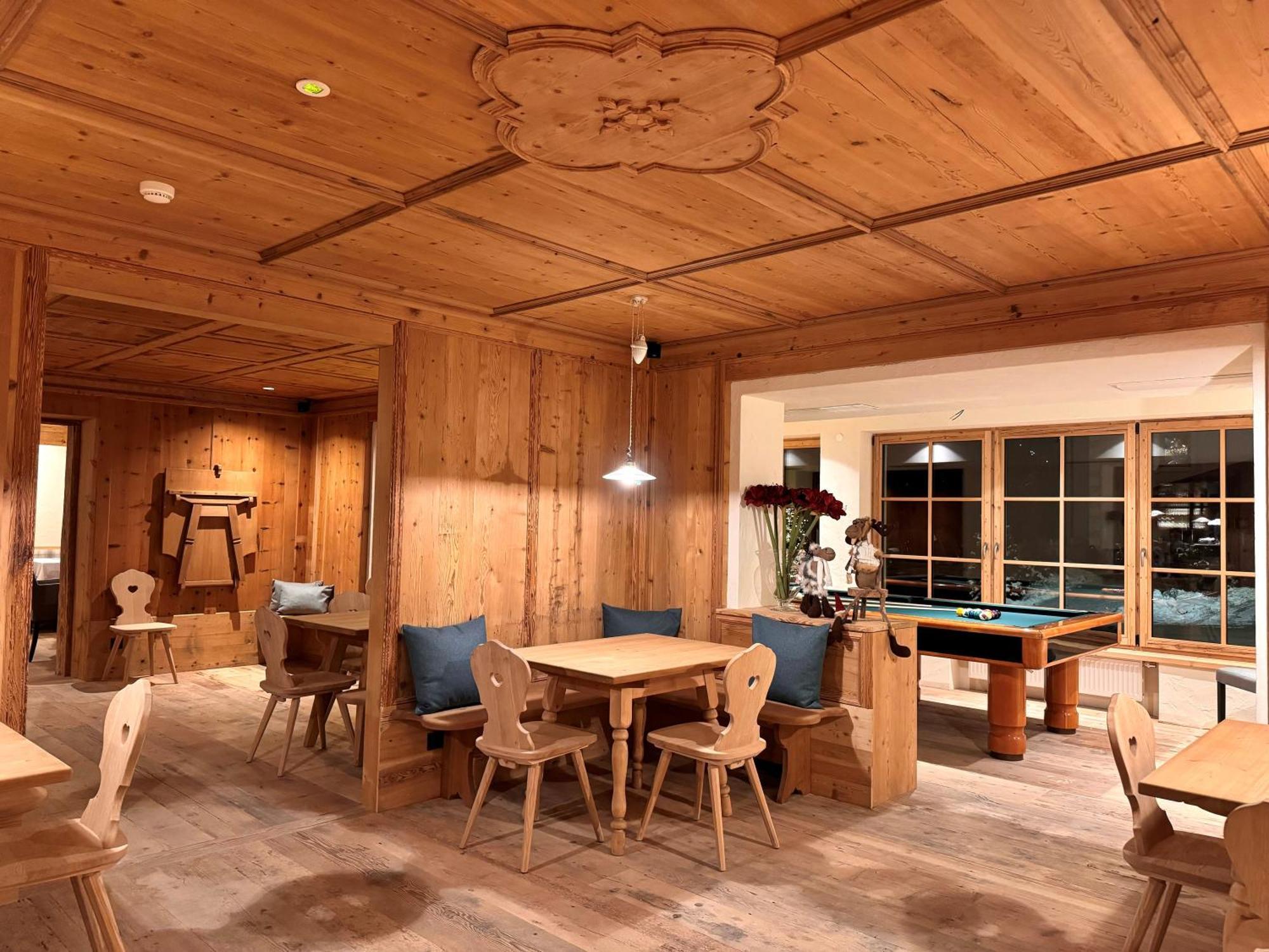 Hotel Gran Fanes コルヴァーラ・イン・バディーア エクステリア 写真