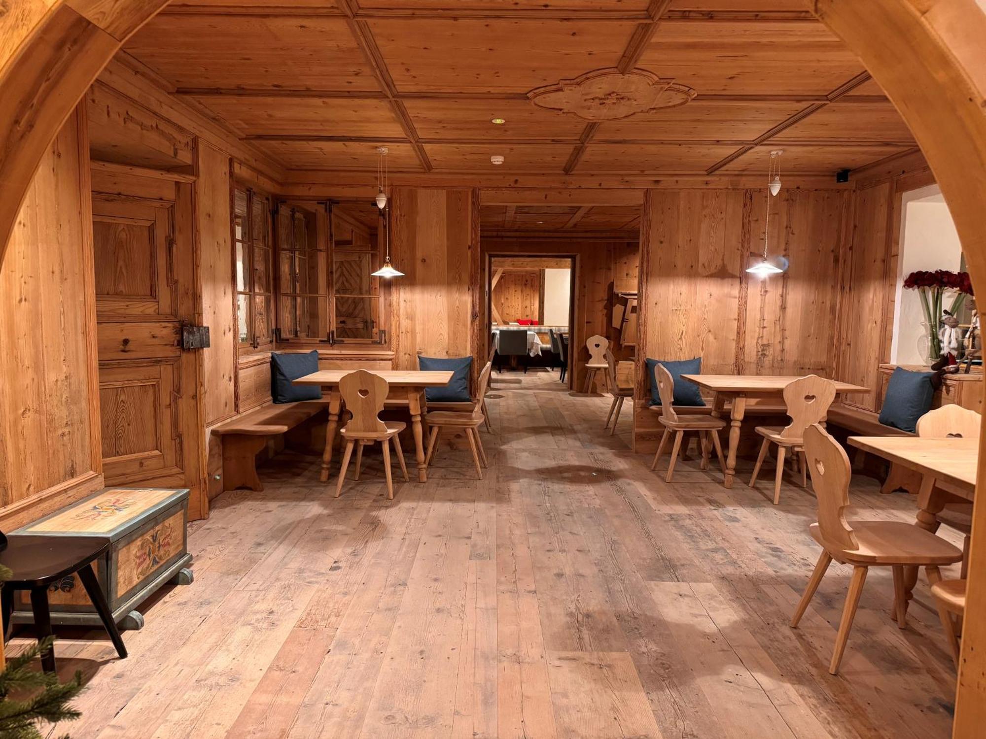 Hotel Gran Fanes コルヴァーラ・イン・バディーア エクステリア 写真