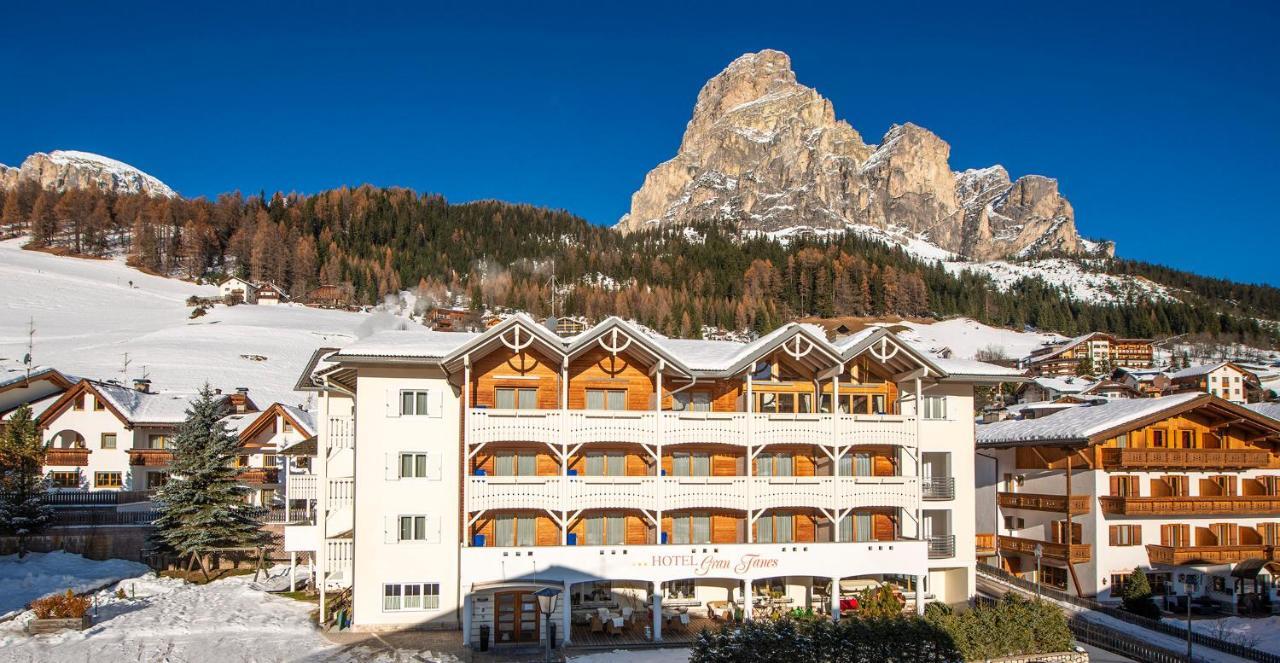Hotel Gran Fanes コルヴァーラ・イン・バディーア エクステリア 写真