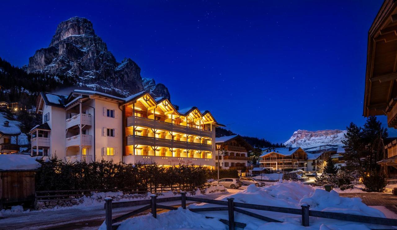 Hotel Gran Fanes コルヴァーラ・イン・バディーア エクステリア 写真