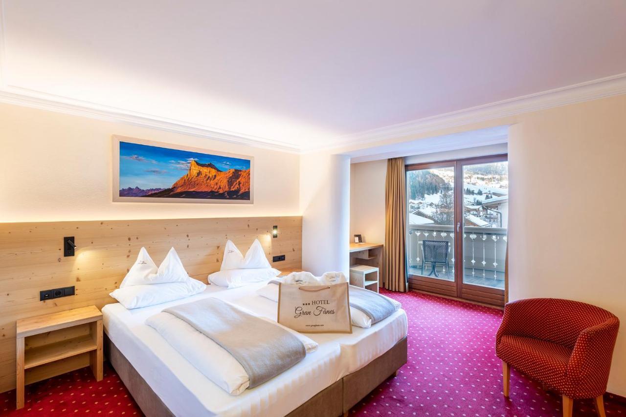 Hotel Gran Fanes コルヴァーラ・イン・バディーア エクステリア 写真