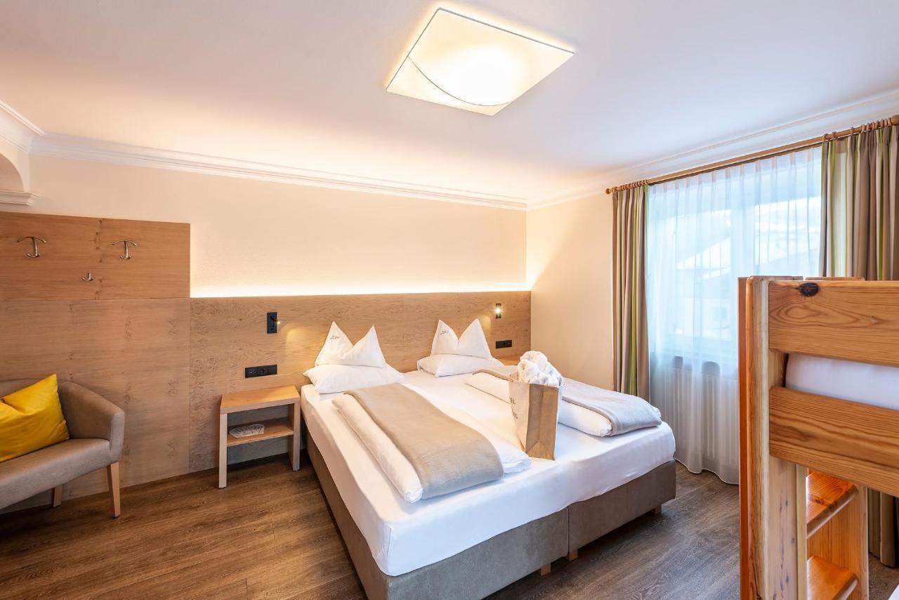 Hotel Gran Fanes コルヴァーラ・イン・バディーア エクステリア 写真